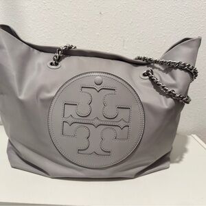 Tory Burch Gray Leather Shoulder Bag with Chain Strap